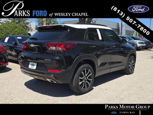 Mosaic Black Metallic 2023 Chevrolet Trailblazer ACTIV