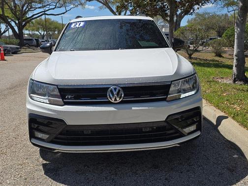 2021 Volkswagen Tiguan 2.0T SE R-Line Black