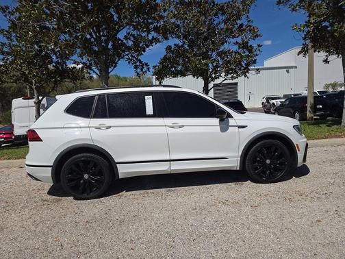 2021 Volkswagen Tiguan 2.0T SE R-Line Black