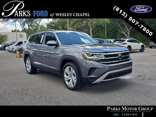Platinum Gray Metallic 2023 Volkswagen Atlas 3.6L SE w/Technology