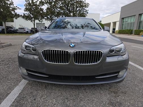 2013 BMW 528 i