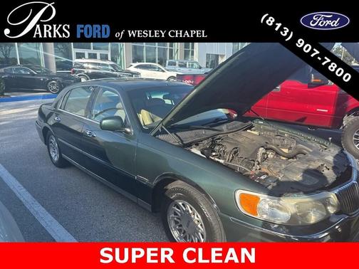 1998 Lincoln Town Car Signature