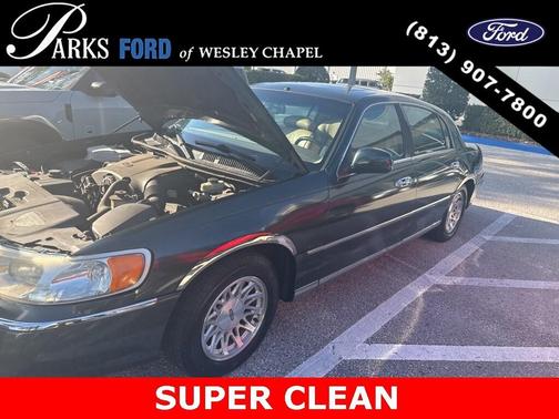 1998 Lincoln Town Car Signature