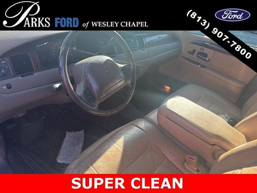 1998 Lincoln Town Car Signature