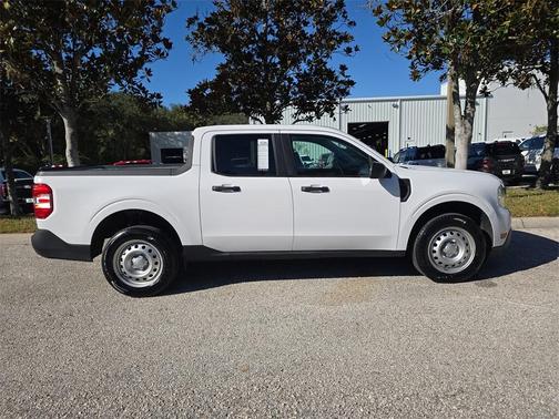 2023 Ford Maverick XL