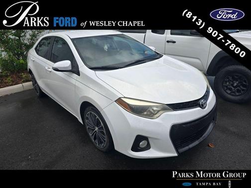 Super White 2016 Toyota Corolla S Plus