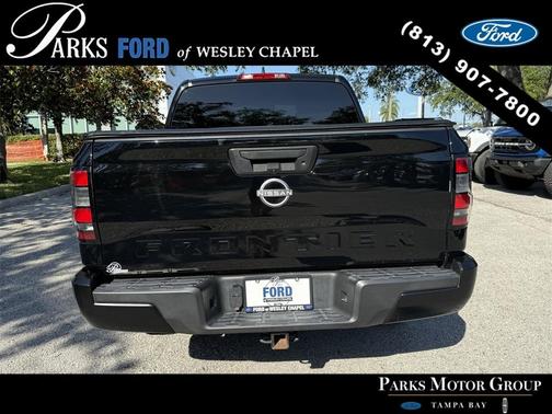 2022 Nissan Frontier S