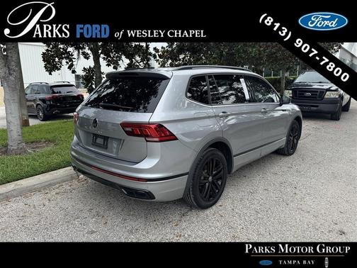 2022 Volkswagen Tiguan 2.0T SE R-Line Black
