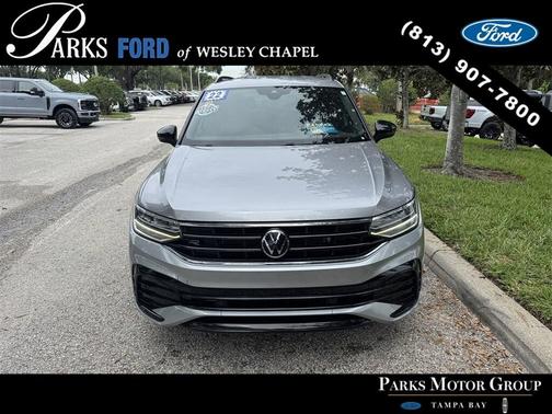 2022 Volkswagen Tiguan 2.0T SE R-Line Black