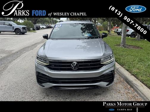 2022 Volkswagen Tiguan 2.0T SE R-Line Black