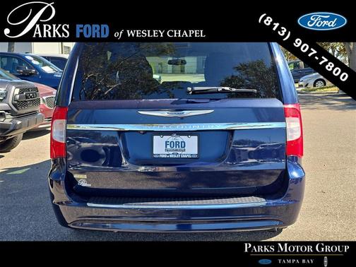 2015 Chrysler Town & Country Touring