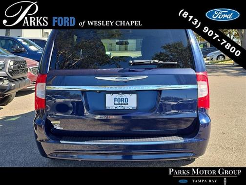 2015 Chrysler Town & Country Touring