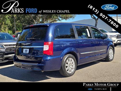 2015 Chrysler Town & Country Touring