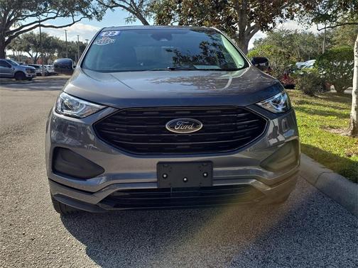 2022 Ford Edge SE