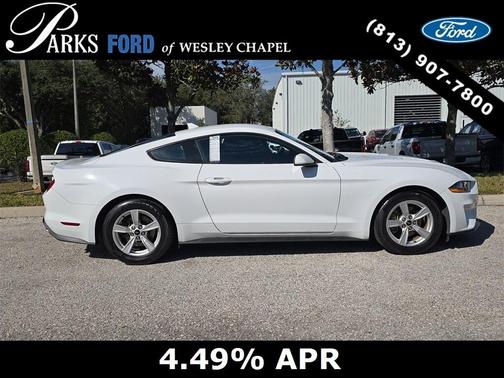 2021 Ford Mustang EcoBoost