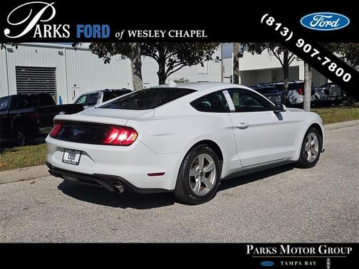 2021 Ford Mustang EcoBoost