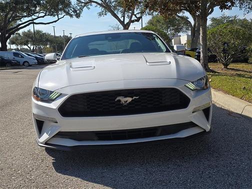 2021 Ford Mustang EcoBoost