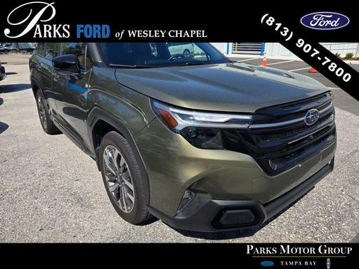 Autumn Green Metallic 2025 Subaru Forester 2.5i Touring