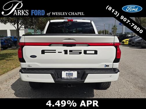 2022 Ford F-150 Lightning LARIAT