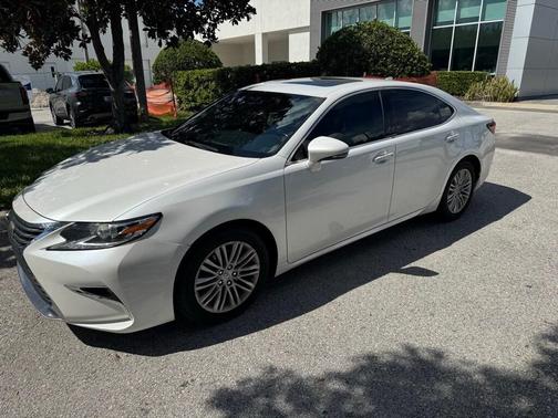 2017 Lexus ES 350 Base
