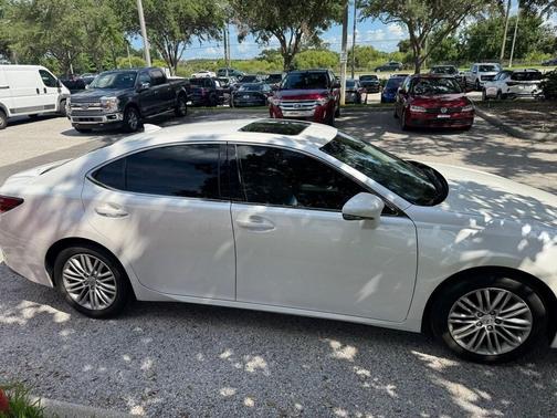 2017 Lexus ES 350 Base