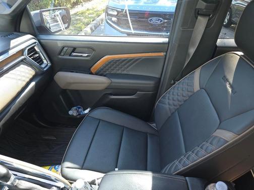 2023 GMC Canyon Denali