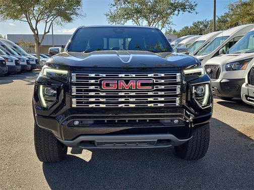 2023 GMC Canyon Denali