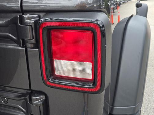 2020 Jeep Wrangler Sport