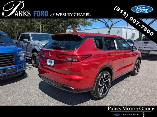 2024 Mitsubishi Outlander ES