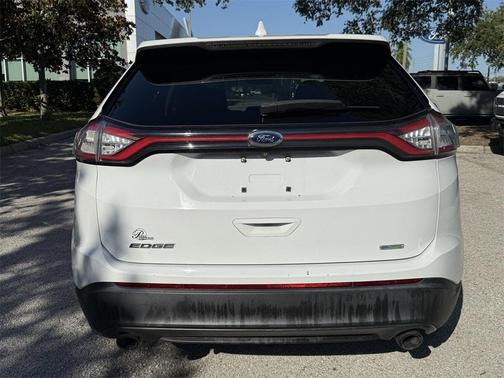 2015 Ford Edge SE