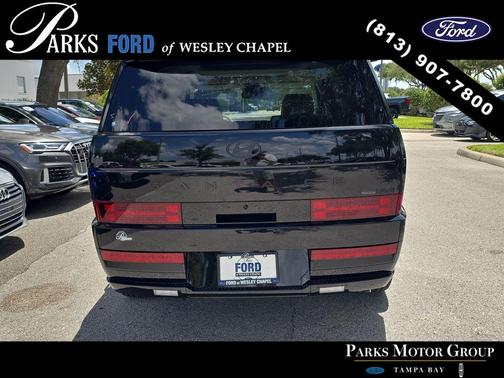Phantom Black 2025 Hyundai SANTA FE HEV Calligraphy