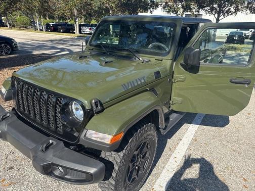 2022 Jeep Gladiator Sport