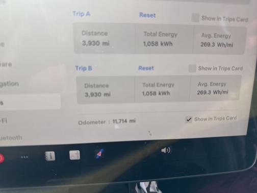 2024 Tesla Model Y Base