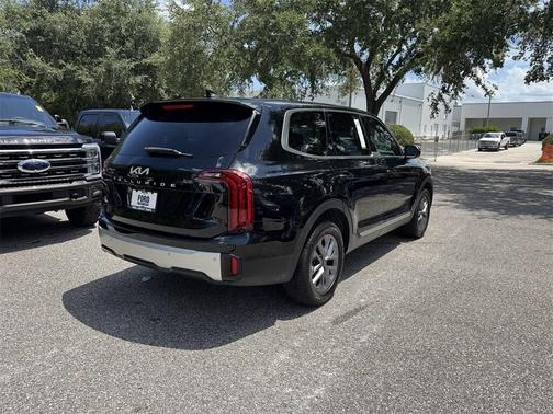 2024 Kia Telluride LX