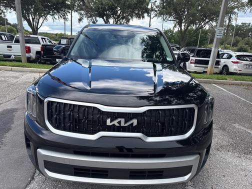 2024 Kia Telluride LX