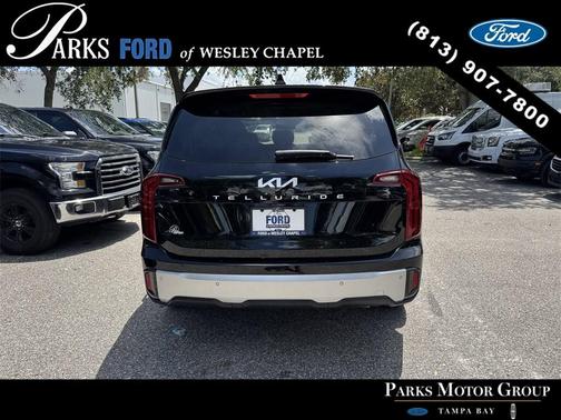 2024 Kia Telluride LX
