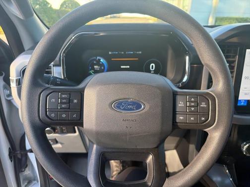 2023 Ford F-150 Lightning Pro