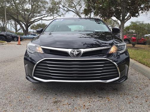 2018 Toyota Avalon XLE