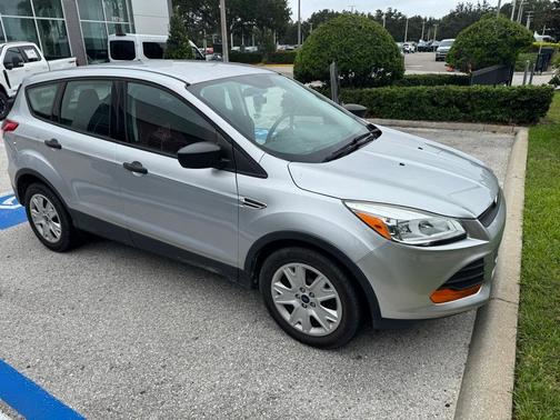 2016 Ford Escape S