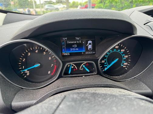 2016 Ford Escape S
