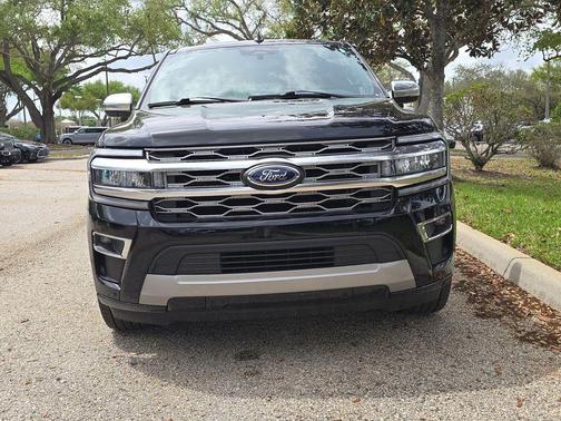 Agate Black Metallic 2024 Ford Expedition Platinum