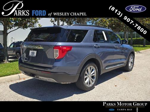 Blue Metallic 2021 Ford Explorer XLT