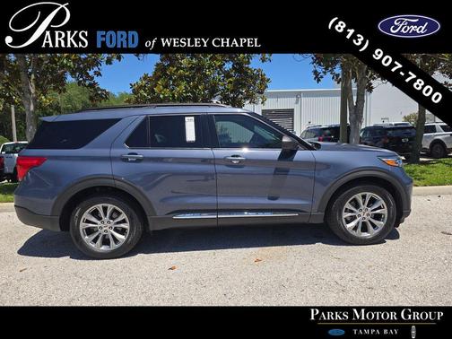 Blue Metallic 2021 Ford Explorer XLT