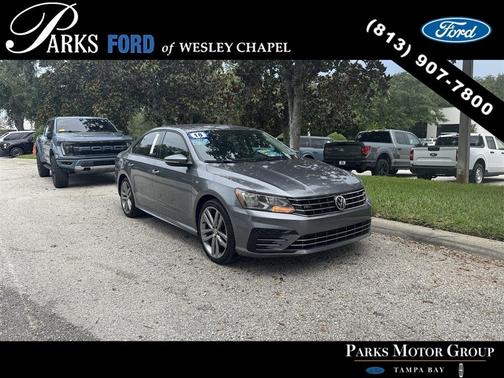 2018 Volkswagen Passat 2.0T R-Line