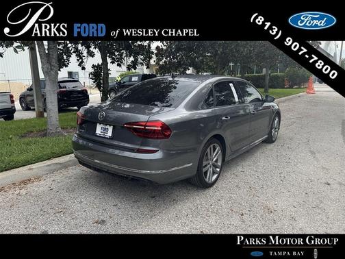 2018 Volkswagen Passat 2.0T R-Line