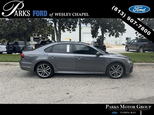 2018 Volkswagen Passat 2.0T R-Line