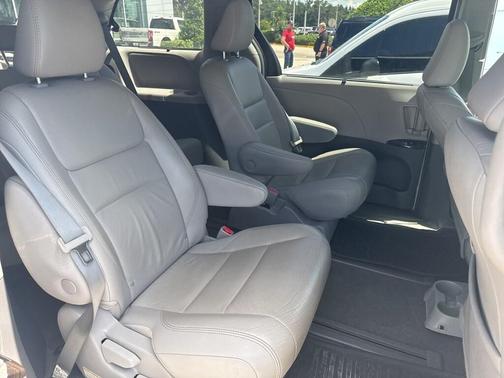 2019 Toyota Sienna Limited