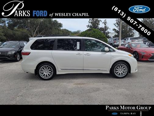 2019 Toyota Sienna XLE