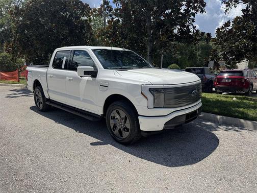 2023 Ford F-150 Lightning LARIAT