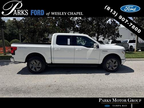 2023 Ford F-150 Lightning LARIAT